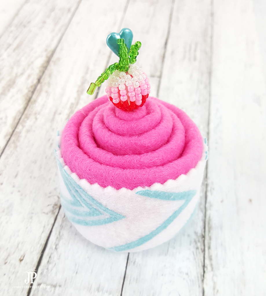 How-to-Make-Felt-Cupcakes-JenniferPPriest-MINI-Cupcake