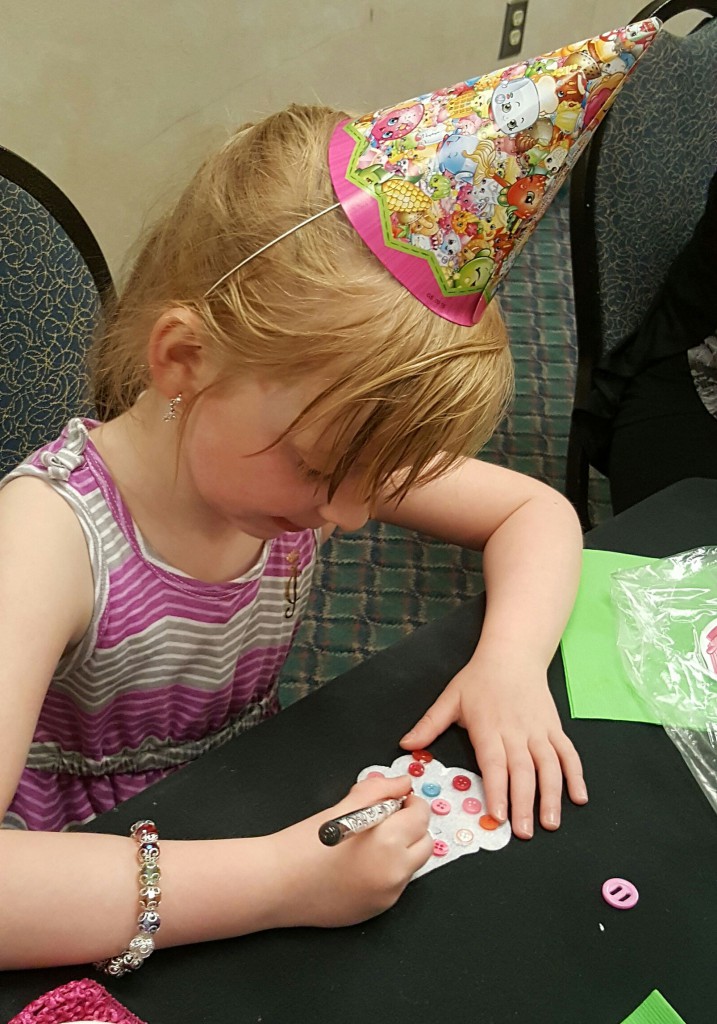 DQ-Shopkins-Closeup-5x