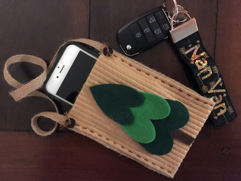 DIY Felt Cell Phone