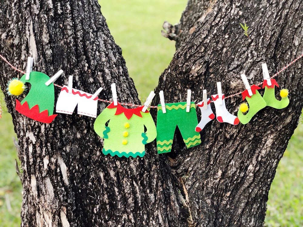 Christmas Elf Clothesline Garland